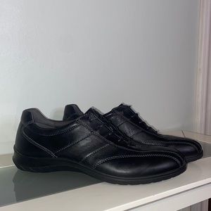 ECCO 'Sky Tie' Black Leather Comfort Sneakers Walking Shoes-Sz 42 (US 11-11.5)